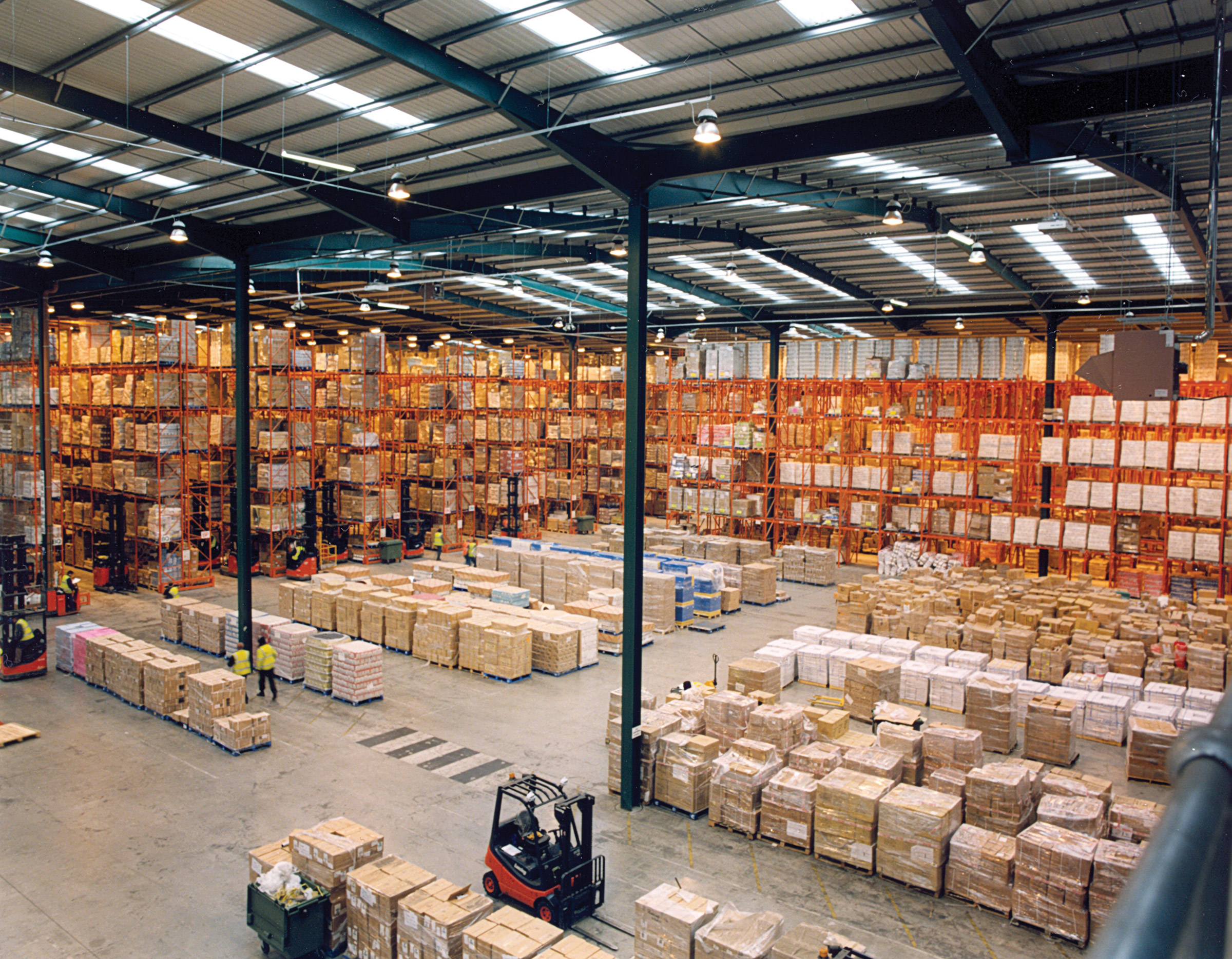 High-security modern palletized bonded storage warehouse